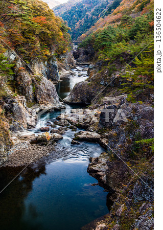 【栃木県_龍王峡】駅を降りると其所には黄葉と岩と水の公園 龍王峡 【栃木県_龍王峡】駅を降りると其所には黄葉と岩と水の公園 龍王峡 136504622