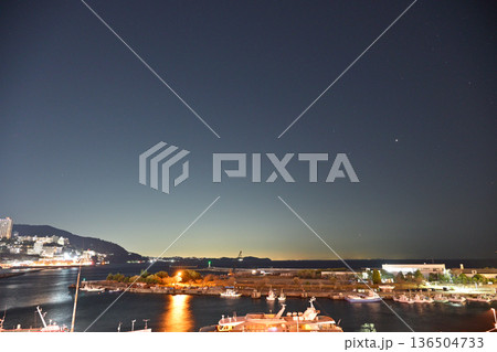 熱海の夜景 136504733