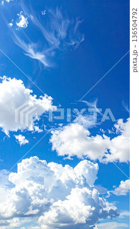 《AI画像》青い空と白い雲 136504792