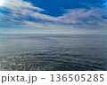 海と空 136505285