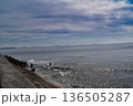 海と空 136505287