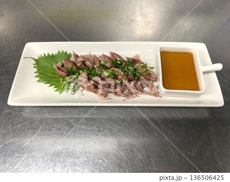ほたるイカ　レバ刺し風 136506425