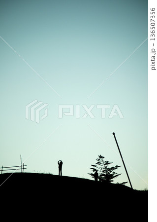 絵本の世界のような風景 絵本の世界のような風景 136507356