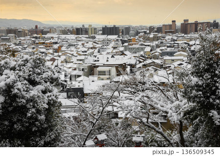 大雪の景色 京都市の眺望 大雪の景色 京都市の眺望 136509345