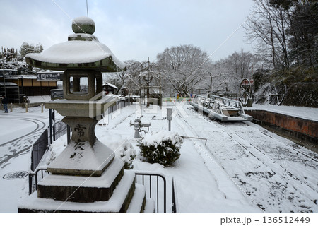 雪のインクライン　京都市左京区 136512449