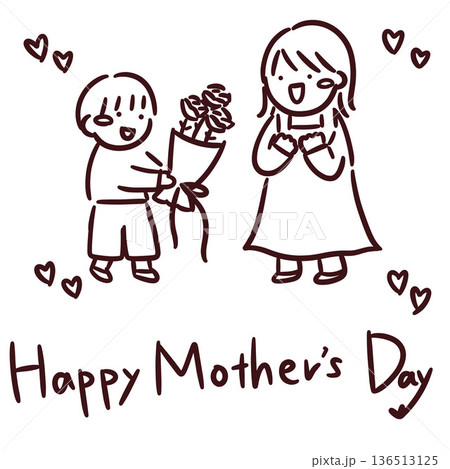 母の日に花束のプレゼントを母親に渡す男の子 136513125