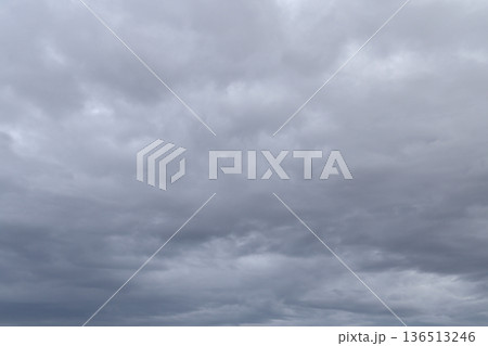 曇り空 136513246