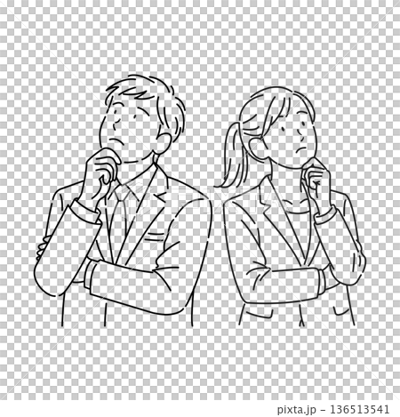 腕組みをして考えるビジネスパーソン　男女 136513541