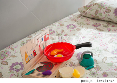 Kitchen toys to play kitchen 136514737