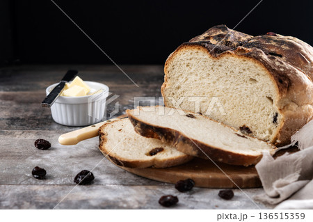 Traditional Irish soda bread with raisins, freshly baked 136515359