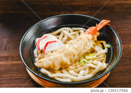 海老天うどん 136517088