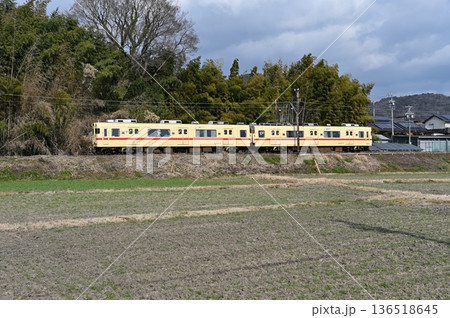 冬の名鉄広見線 6000系電車 6013編成ストロークリーム 冬の名鉄広見線 6000系電車 6013編成ストロークリーム 136518645