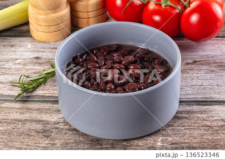 Canned black beans in the bowk 136523346