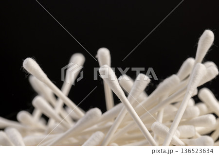 cotton swabs with natural cotton for hygiene and cosmetics, white paper natural sticks with natural white cotton for makeup cotton swabs with natural cotton for hygiene and cosmetics, white paper natural sticks with natural white cotton for makeup 136523634