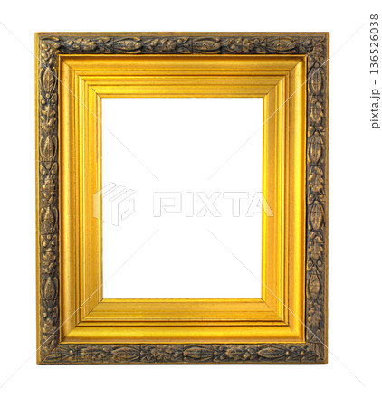 Elegant gold antique picture frame with transparent background 136526038