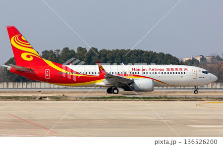 海南航空B737-MAX8離陸準備 海南航空B737-MAX8離陸準備 136526200