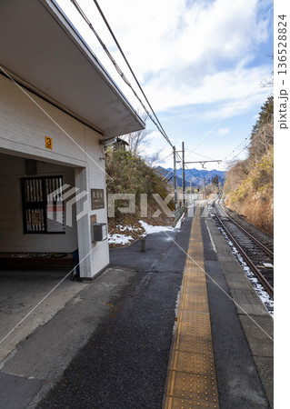 JR吾妻線　矢倉駅　群馬県東吾妻町 136528824