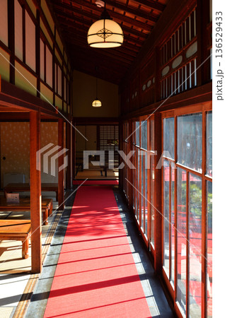 日本家屋、葛飾柴又山本亭にて 136529433