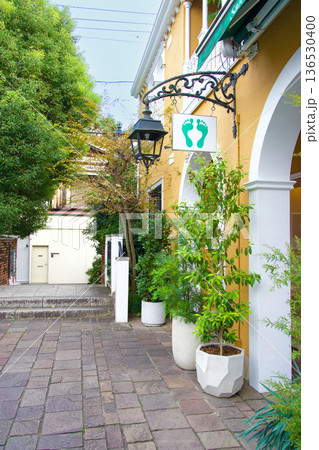レトロな商店街 136530400
