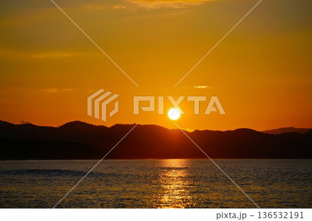 京都府京丹後夕日ヶ浦海岸の風景 京都府京丹後夕日ヶ浦海岸の風景 136532191