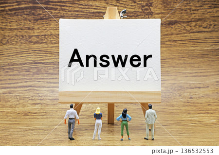 Answerと書かれたキャンバス 136532553