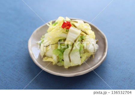 冬野菜を楽しむ!白菜の漬け物 冬野菜を楽しむ!白菜の漬け物 136532704