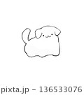 ゆるかわな小さいたれ耳の犬 136533076