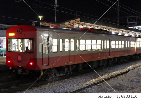 ［OR］近江鉄道近江本線820形赤電塗装（米原⇔貴生川） 136533110