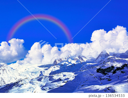 厳冬期のツェルマットリゾートの絶景 厳冬期のツェルマットリゾートの絶景 136534533