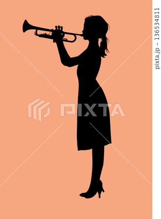 夕暮れのトランペット少女 夕暮れのトランペット少女 136534811