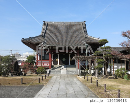 横浜市神奈川区の成仏寺（本堂・浦島太郎の涙石） 136539418