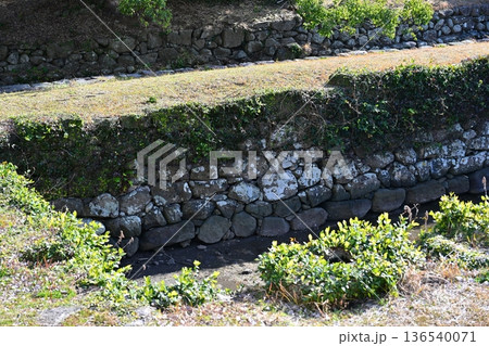 大村藩 お船蔵跡(長崎県大村市:玖島城の船蔵) 大村藩 お船蔵跡(長崎県大村市:玖島城の船蔵) 136540071