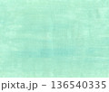 手描きの水彩絵の具のにじみ背景　横位置/ミントグリーン 136540335