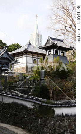 和と洋が交差する平戸の風景 ザビエル記念教会 和と洋が交差する平戸の風景 ザビエル記念教会 136541340