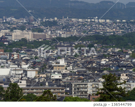 奈良県奈良市の市街地 奈良県奈良市の市街地 136544799