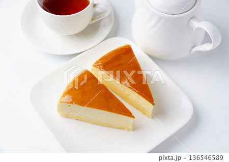 チーズスフレケーキ 136546589