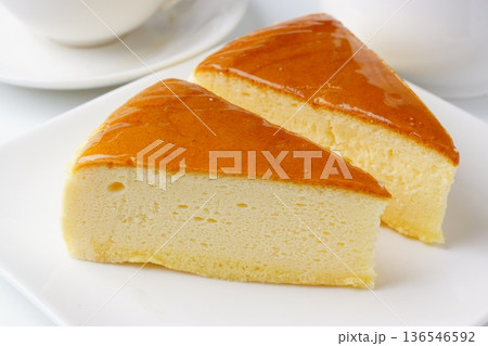 チーズスフレケーキ チーズスフレケーキ 136546592