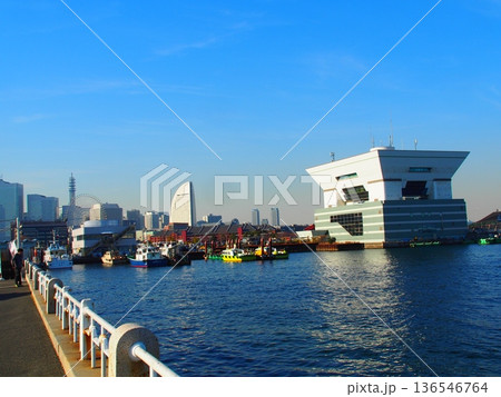 横浜山下公園の景色 136546764