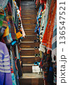 古着屋の店内階段 136547521