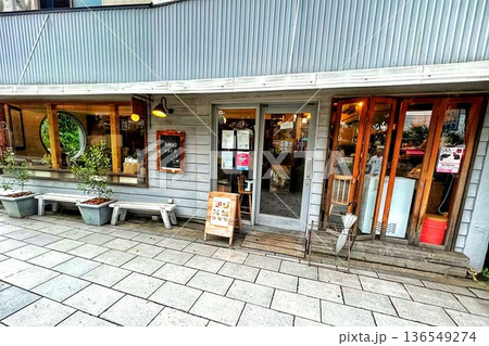 レトロな商店街 レトロな商店街 136549274