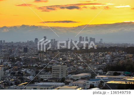 《愛知県》尾張旭市スカイワードあさひから見た名古屋市方面の夕景 《愛知県》尾張旭市スカイワードあさひから見た名古屋市方面の夕景 136549759