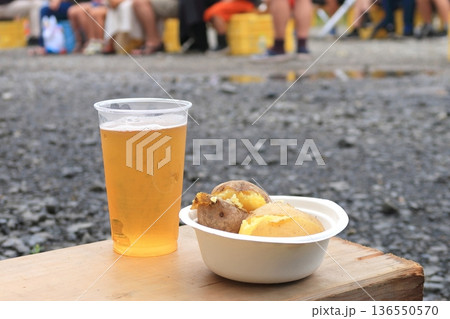 新じゃがと越冬じゃがの食べ比べ 新じゃがと越冬じゃがの食べ比べ 136550570