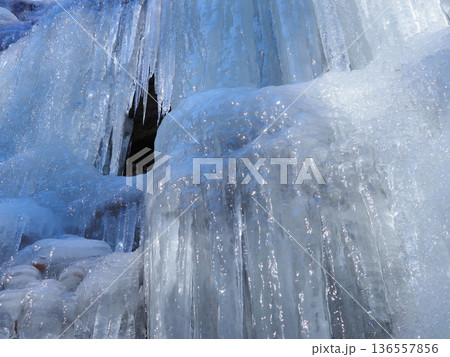 陽に輝く氷瀑(20260204112433) 陽に輝く氷瀑(20260204112433) 136557856