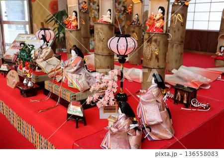日本の伝統/美しいお雛様 日本の伝統/美しいお雛様 136558083