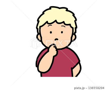 考える（正面）金髪の男の子 136558204