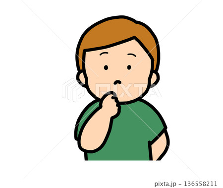 考える（正面）茶髪の男の子 136558211