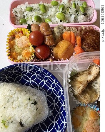 懐かしいお母さんのお弁当 136558965