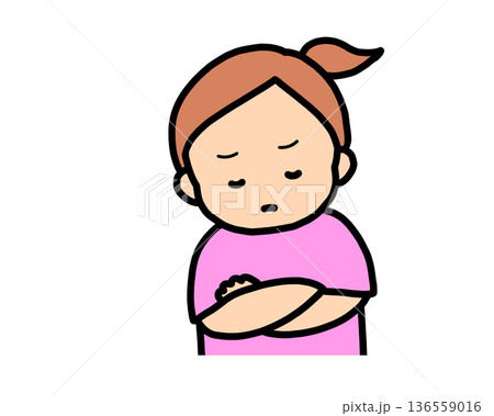 悩む（正面）茶髪の女の子 136559016