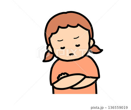 悩む(正面)茶髪の女の子 悩む(正面)茶髪の女の子 136559019