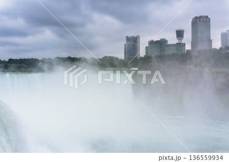ナイアガラの滝~アメリカ側からの眺め / Niagara Falls, USA & Canada ナイアガラの滝~アメリカ側からの眺め / Niagara Falls, USA & Canada 136559934